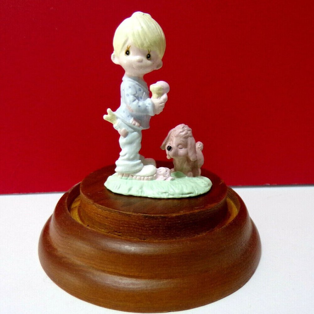 Praise The Lord Anyhow Miniature Precious Moments Pewter Figurine with Dome Case